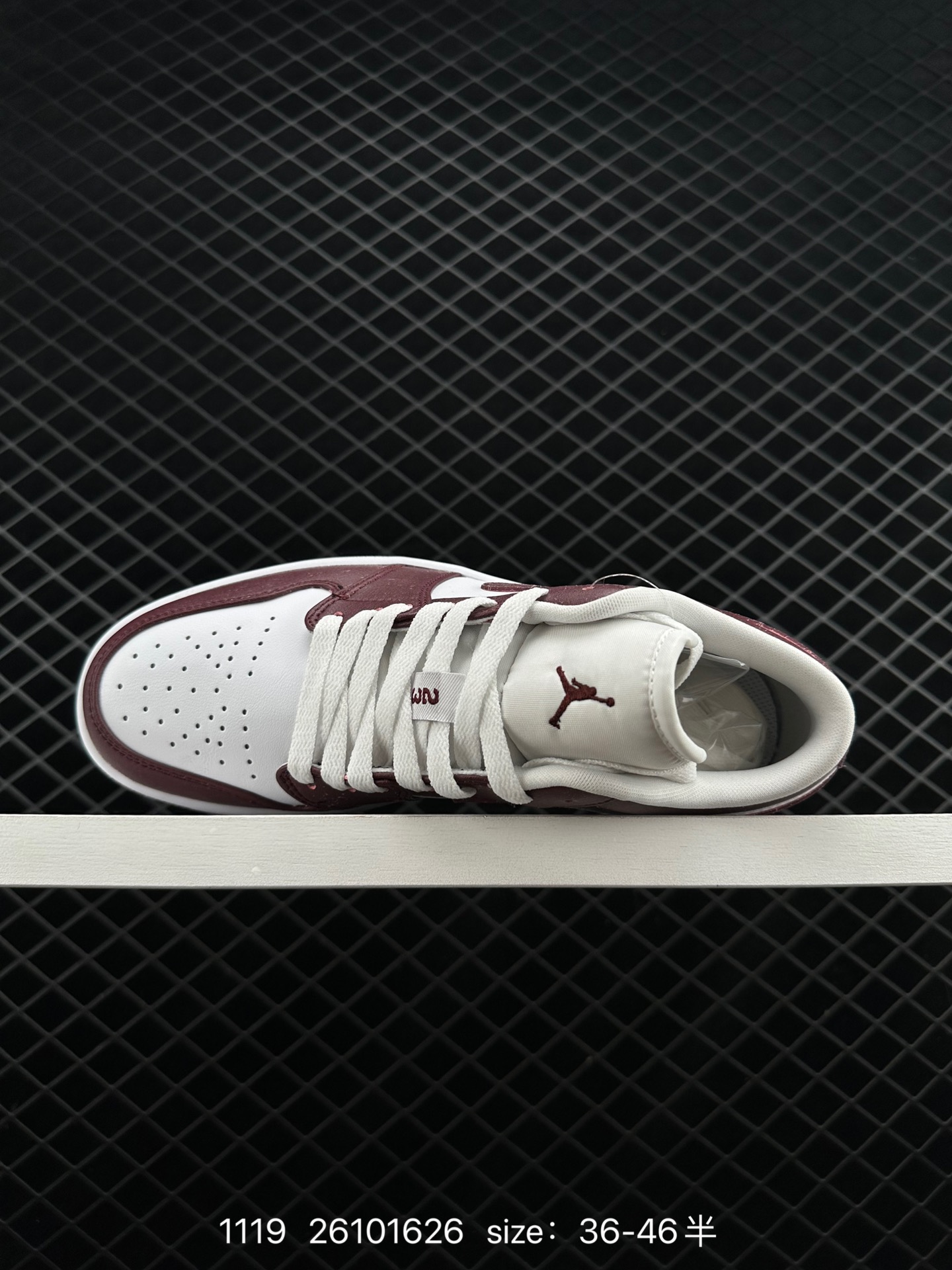 NIKE AIR JORDAN 1 MID AJ1